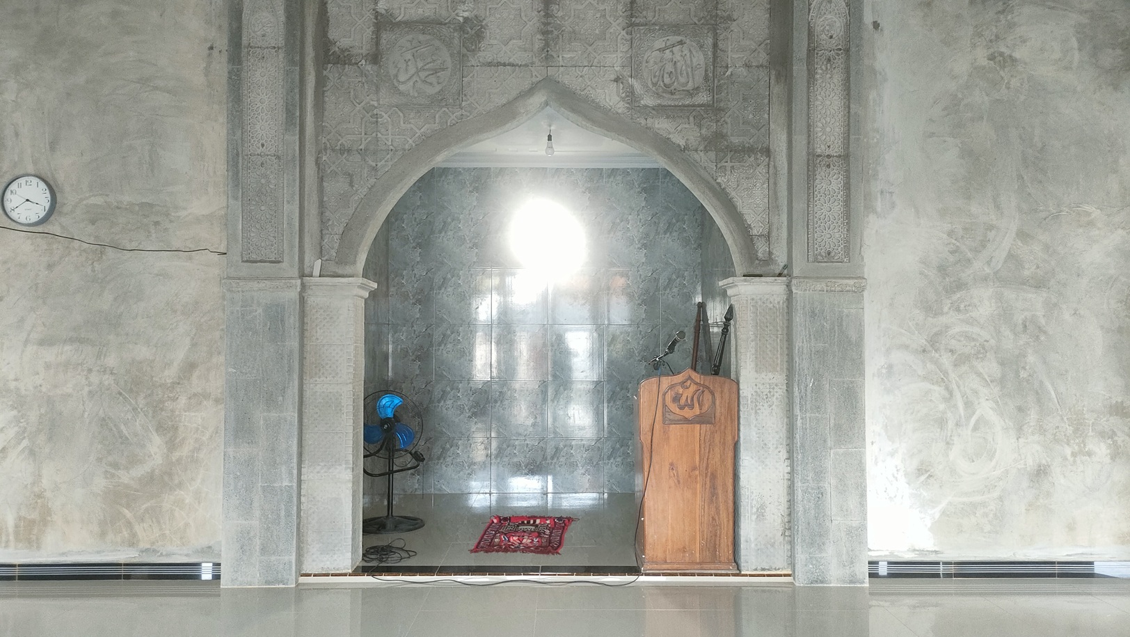 Foto Dalam Masjid (Mimbar/Mihrab) — BAITUL AMIN, Buluagung, Siliragung