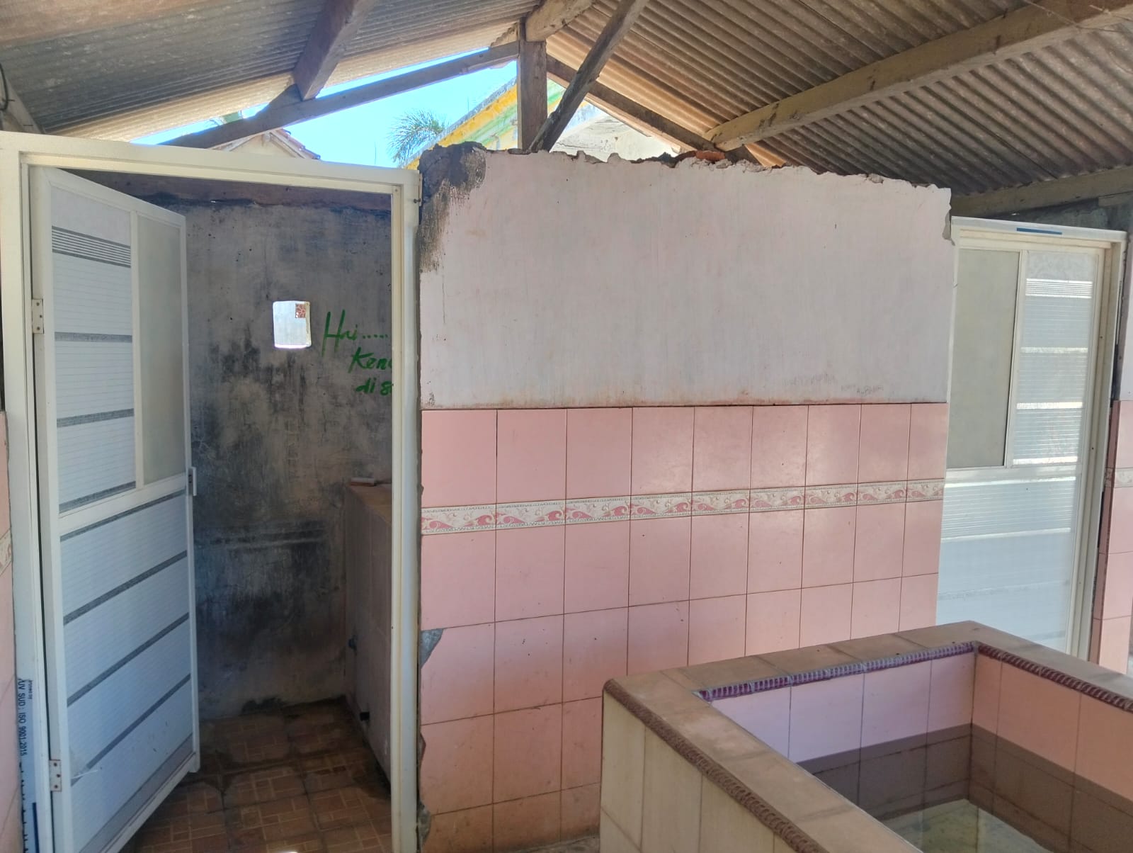 Foto Kamar Mandi/WC — AT-TOYYIBAH, Bimorejo, Wongsorejo