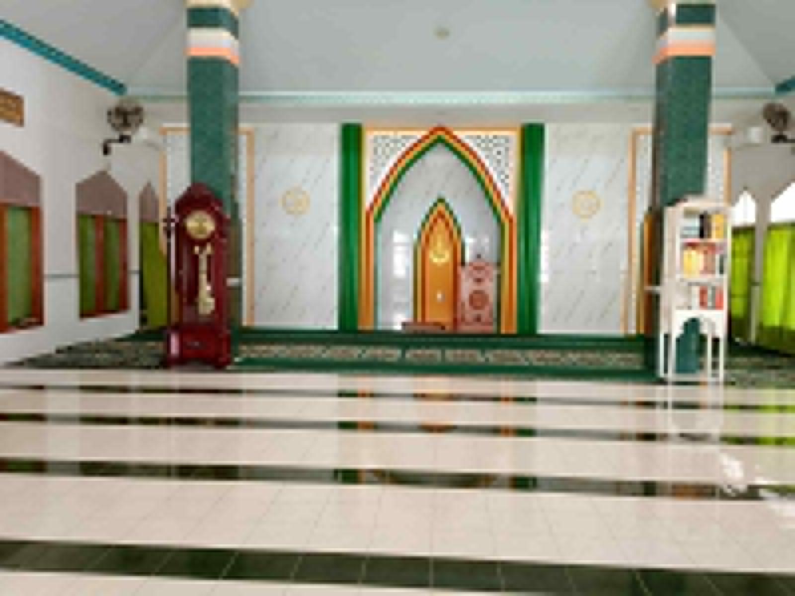 Foto Dalam Masjid (Mimbar/Mihrab) — BAITUR RIDWAN, Kampung Melayu, Banyuwangi