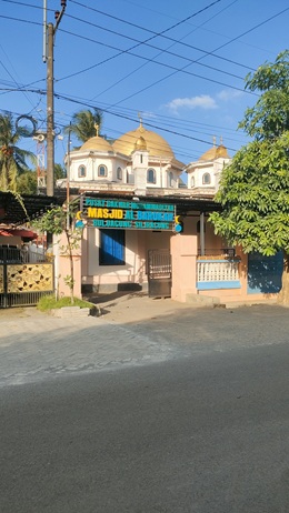 Foto Depan Masjid & Papan Nama — AL BAROKAH, Buluagung, Siliragung