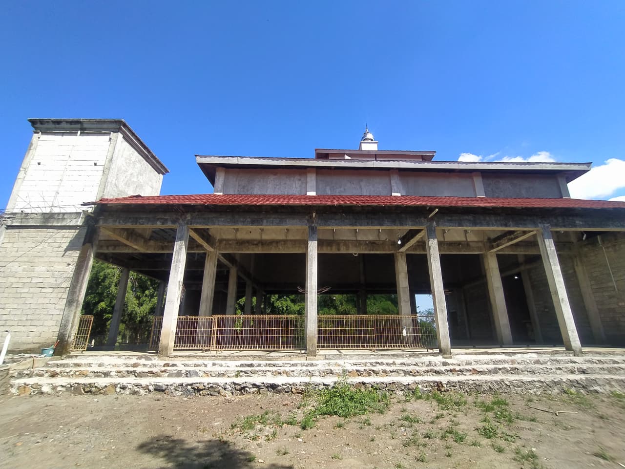 Foto Depan Masjid & Papan Nama — At-Taqwa SMAN 1 Tegaldlimo, Wringinpitu, Tegaldlimo