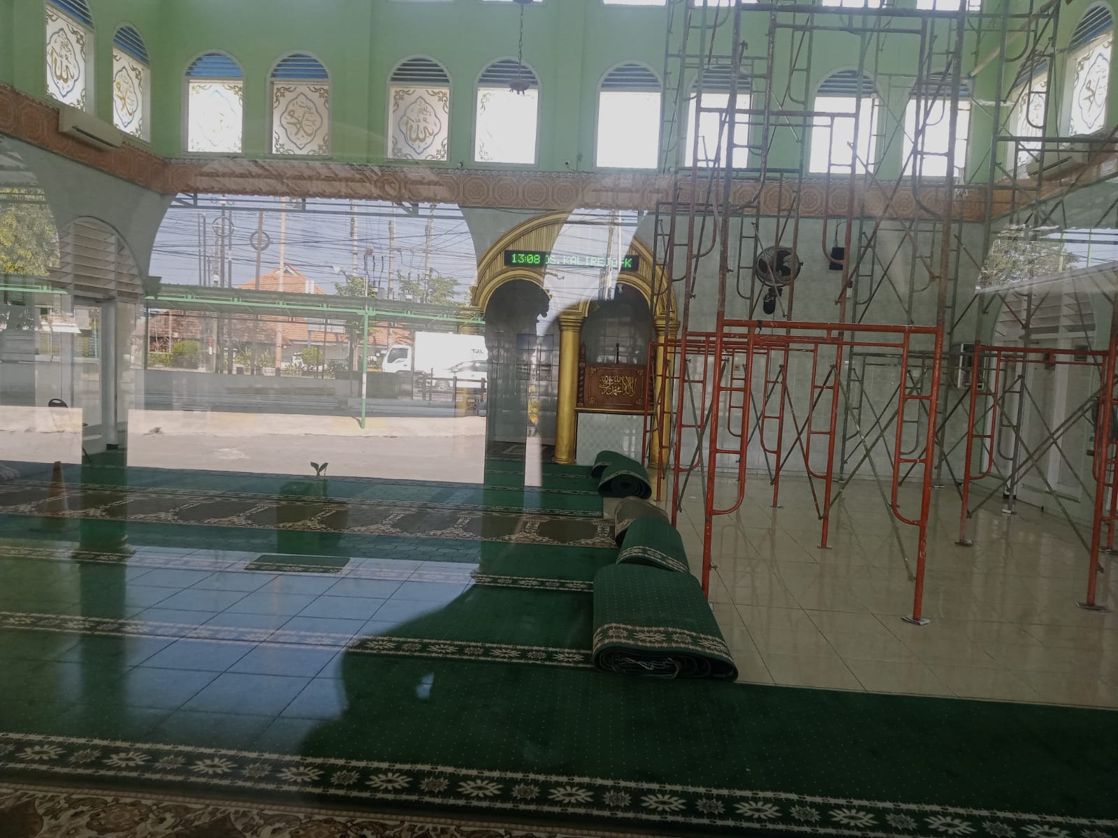 Foto Dalam Masjid (Mimbar/Mihrab) — NURUL UMMAH, Kalirejo, Kabat