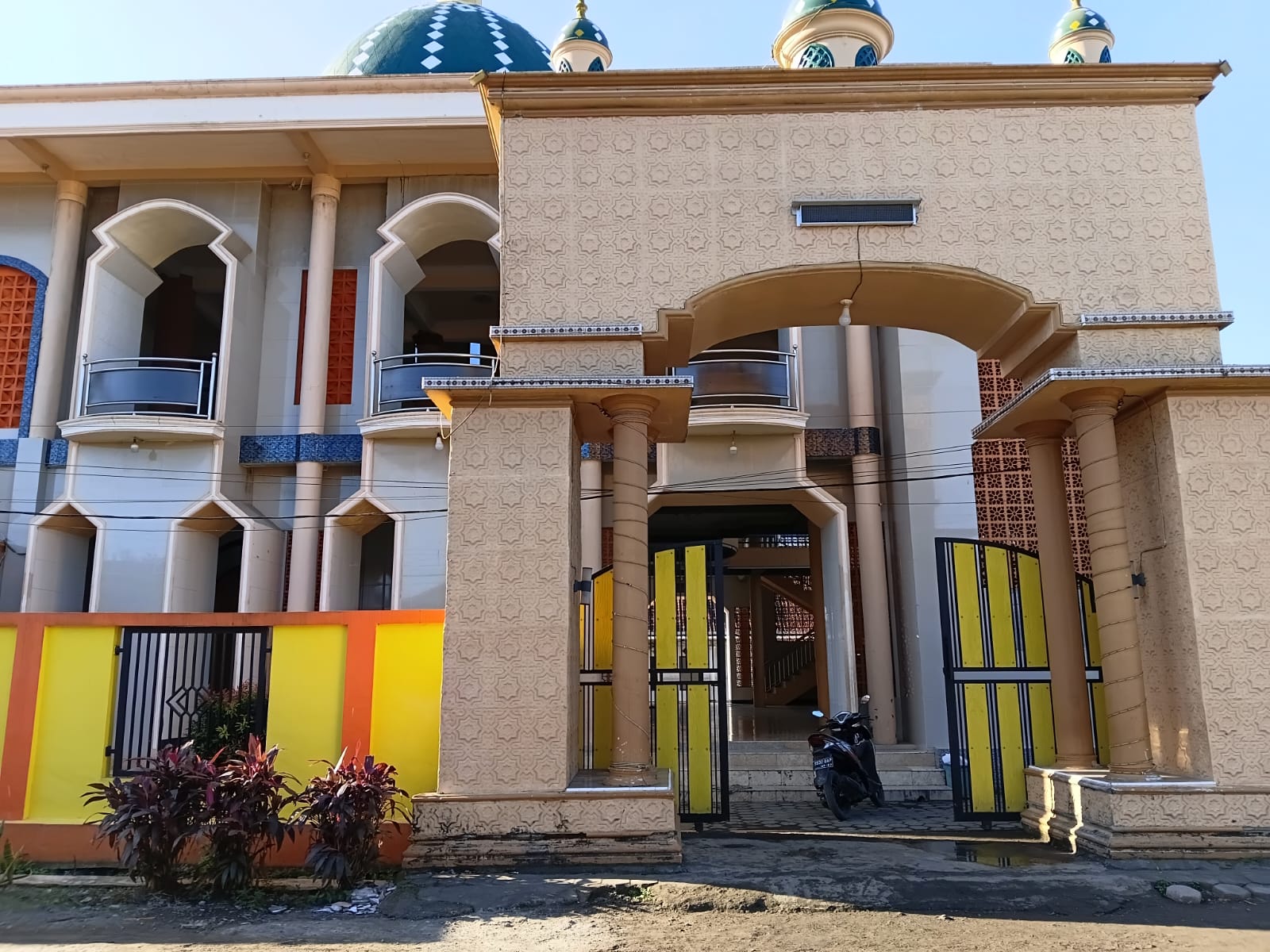 Foto Depan Masjid & Papan Nama — NURUL HIDAYAH, Grajagan, Purwoharjo