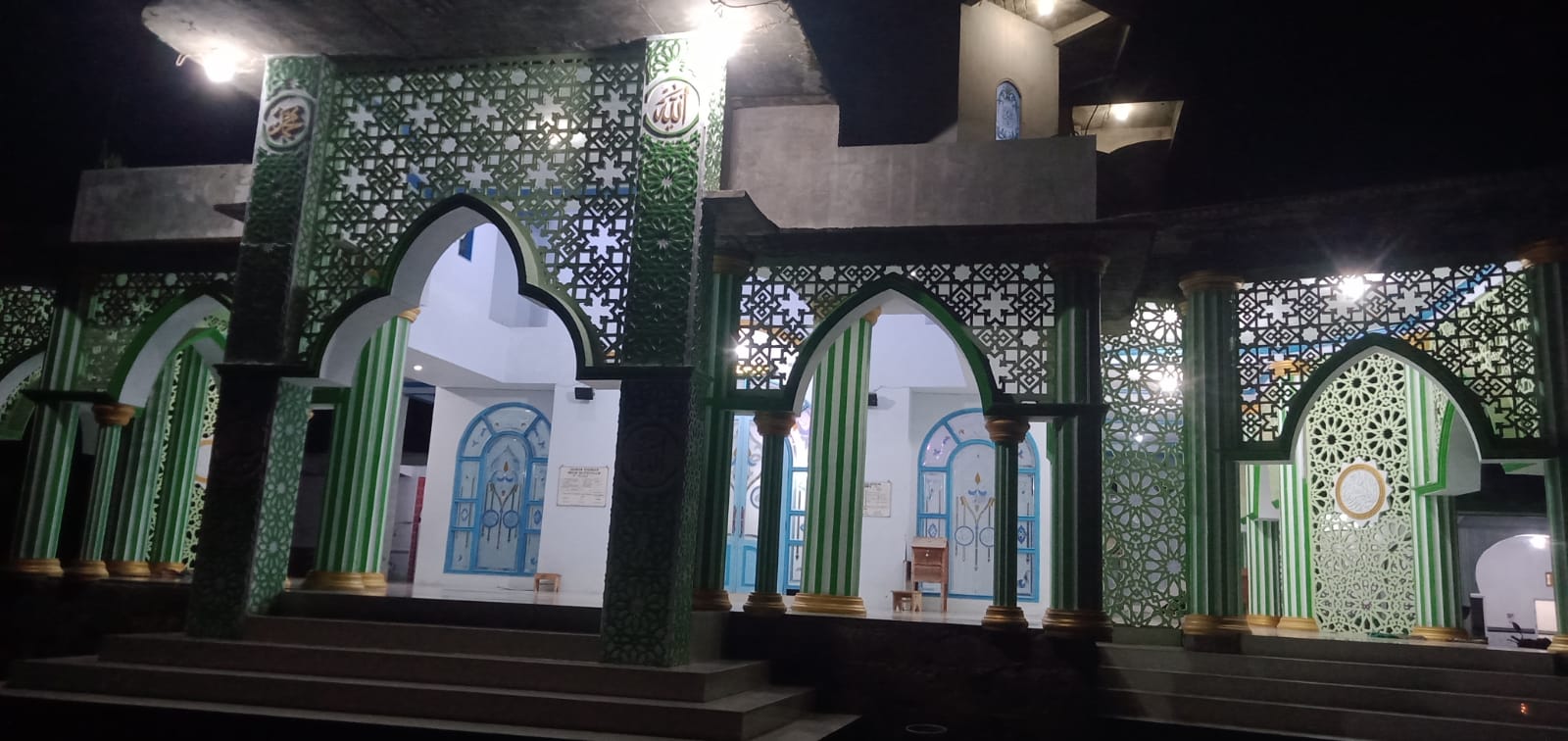 Foto Depan Masjid & Papan Nama — BAITUS SALAM, Bunder, Kabat