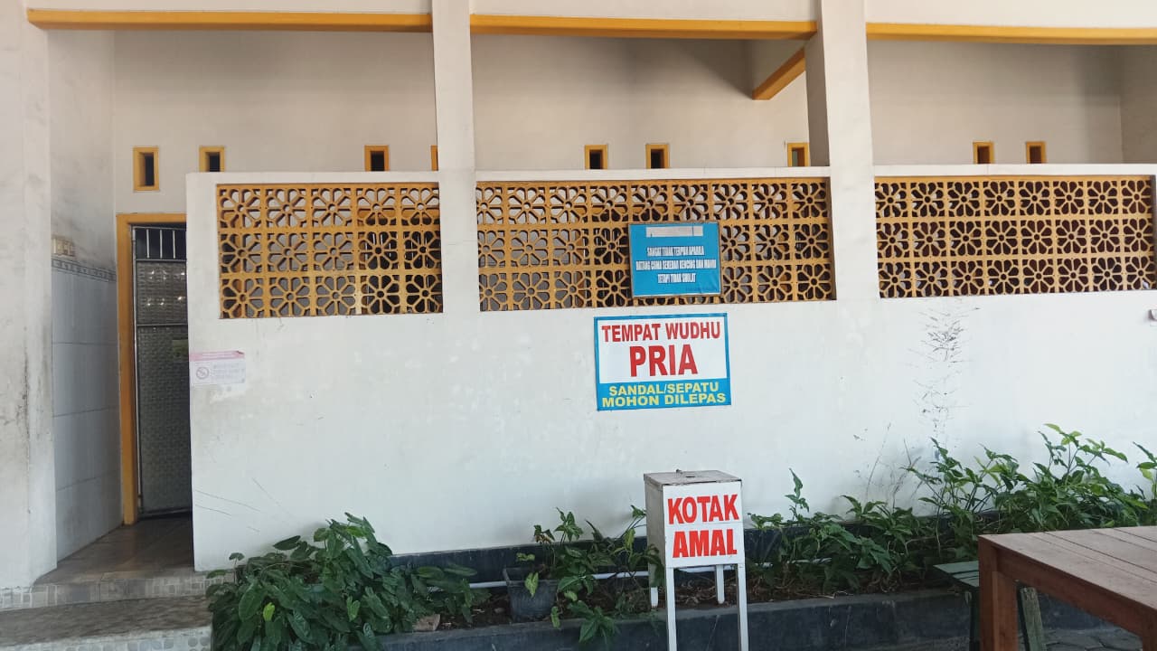 Foto Kamar Mandi/WC — Al-Munawaroh, Sukomaju, Srono
