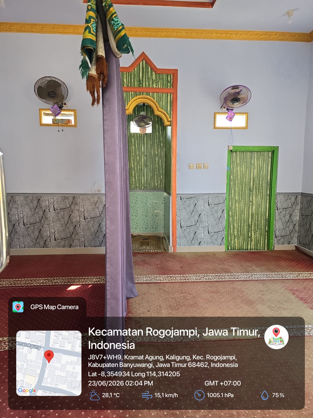 Foto Dalam Masjid (Mimbar/Mihrab) — ROUDHOTUL JANNAH, Kaligung, Blimbingsari
