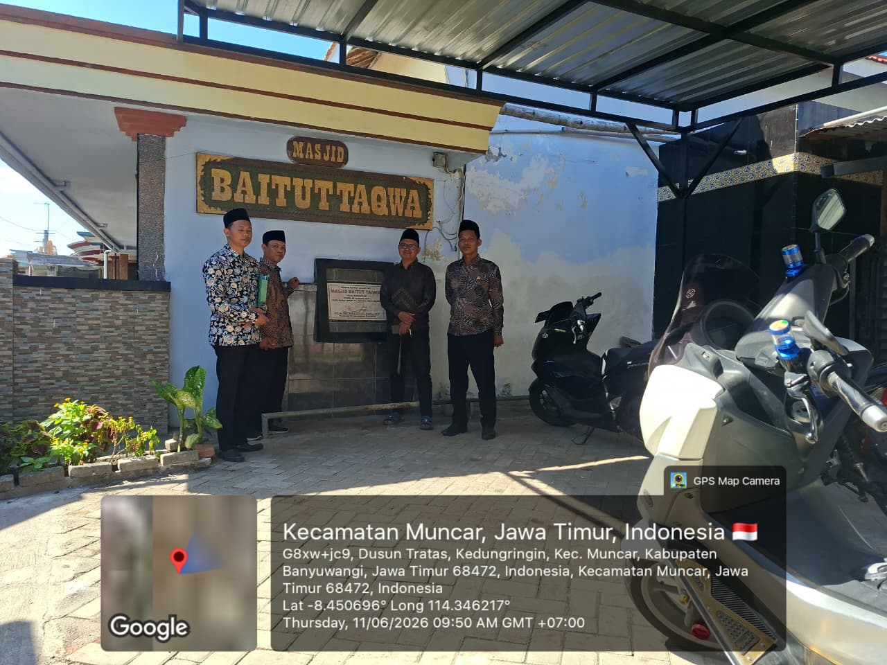 Foto Depan Masjid & Papan Nama — BAITUTTAQWA, Kedungringin, Muncar