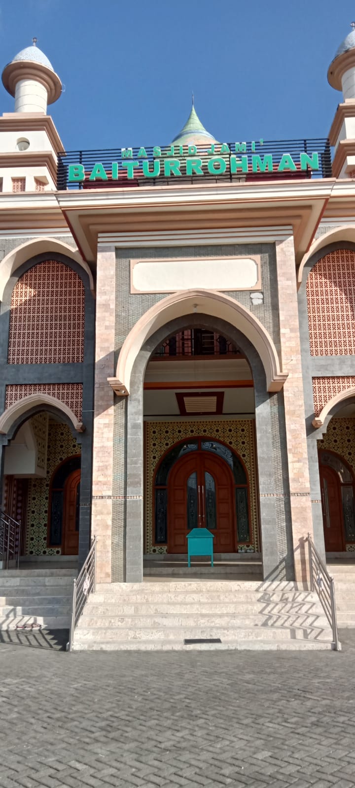 Foto Depan Masjid & Papan Nama — BAITURROHMAN, Seneporejo, Siliragung