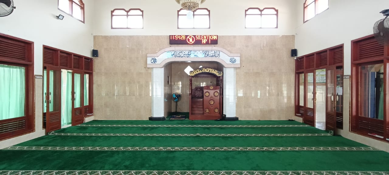 Foto Dalam Masjid (Mimbar/Mihrab) — AL HIDAYAH, Gumirih, Singojuruh