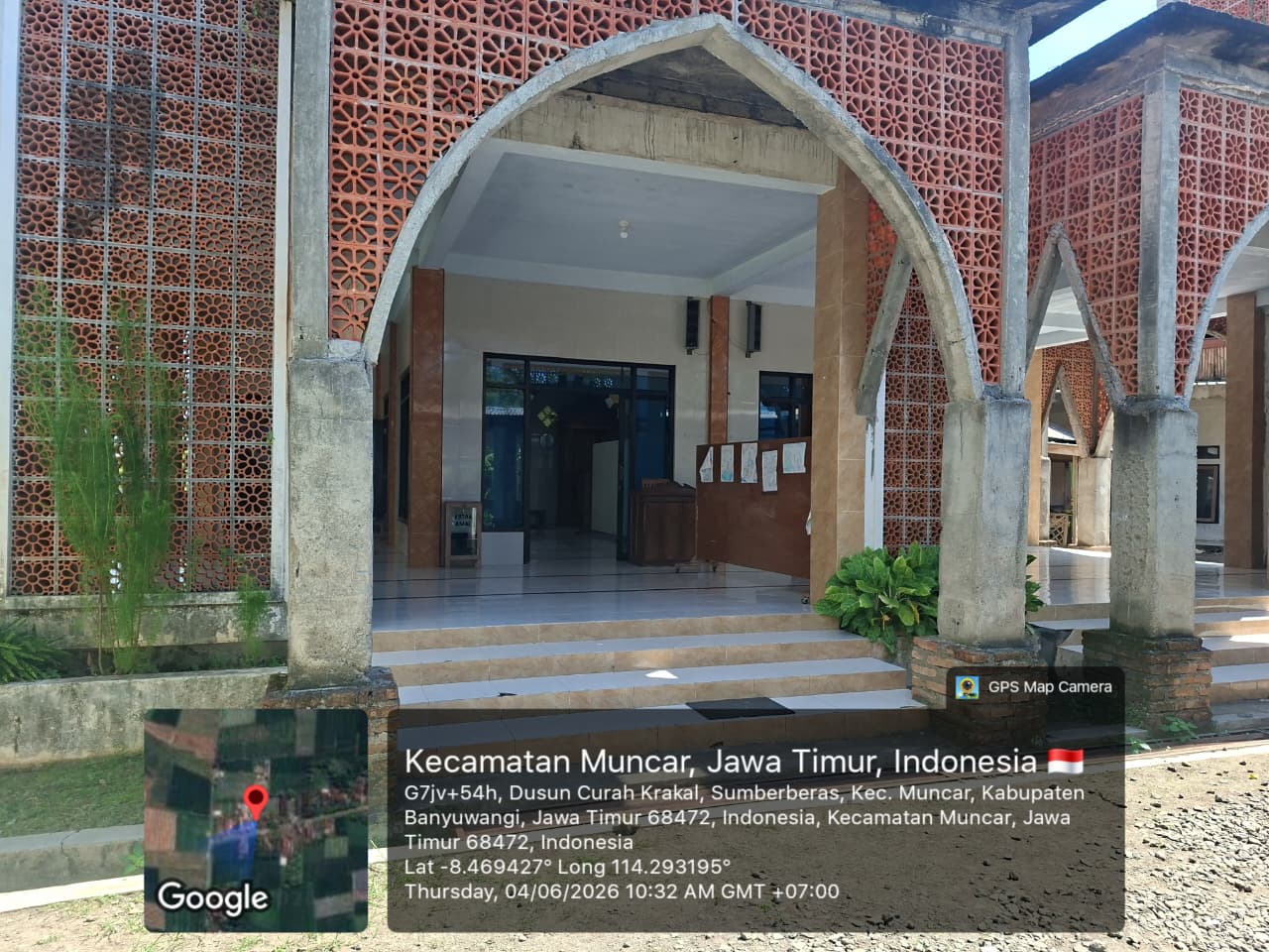 Foto Depan Masjid & Papan Nama — IRSYADUL MUTTAQIN, Sumberberas, Muncar