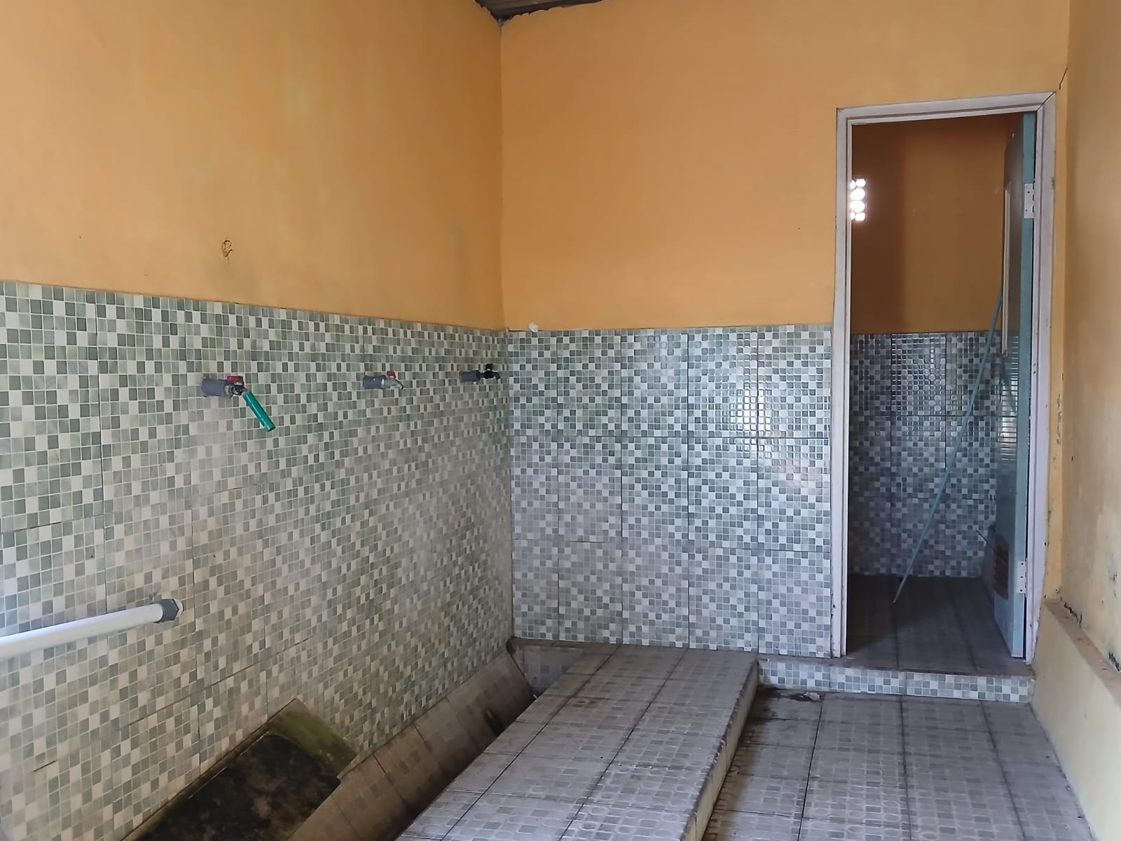 Foto Tempat Wudhu — AL AZHAR, Purwodadi, Gambiran