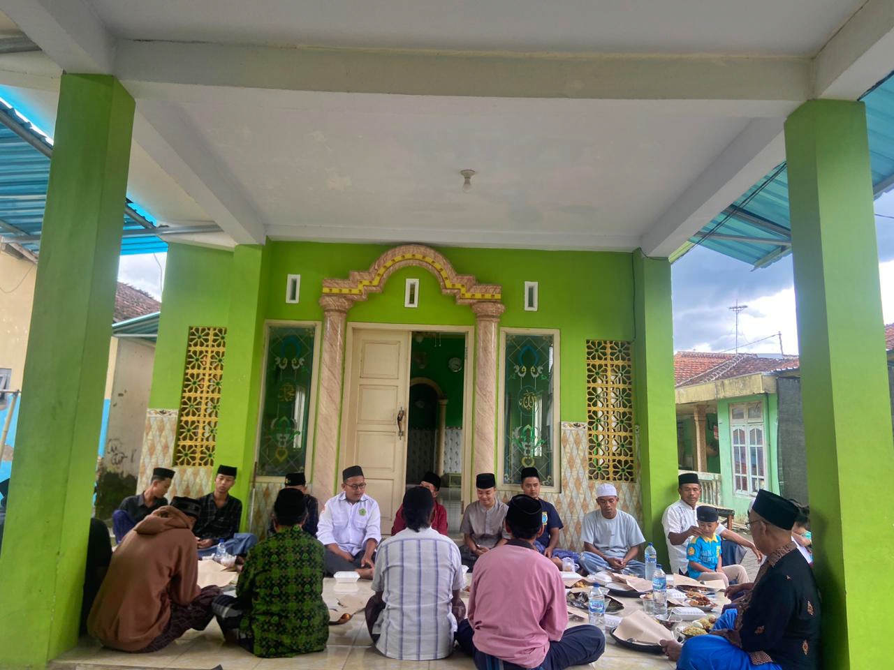 Foto Kegiatan — NAHDOTUT THOLAB, Padang, Singojuruh
