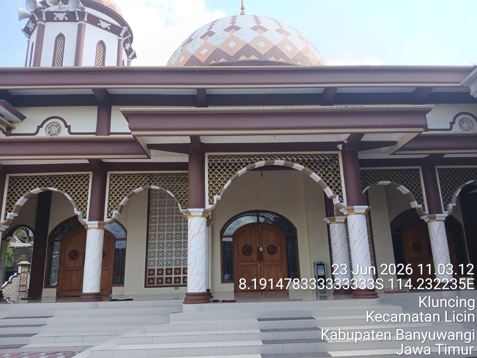 Foto Depan Masjid & Papan Nama — BAITUL MUTAQIN, Kluncing, Licin