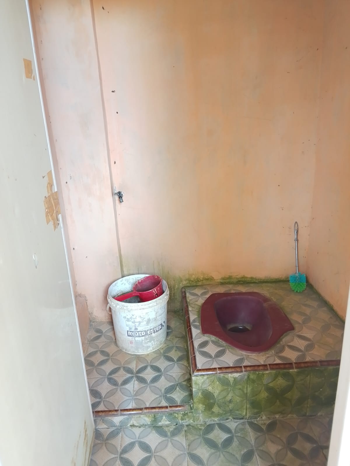 Foto Kamar Mandi/WC — DARUS SHOLIHIN, Barurejo, Siliragung