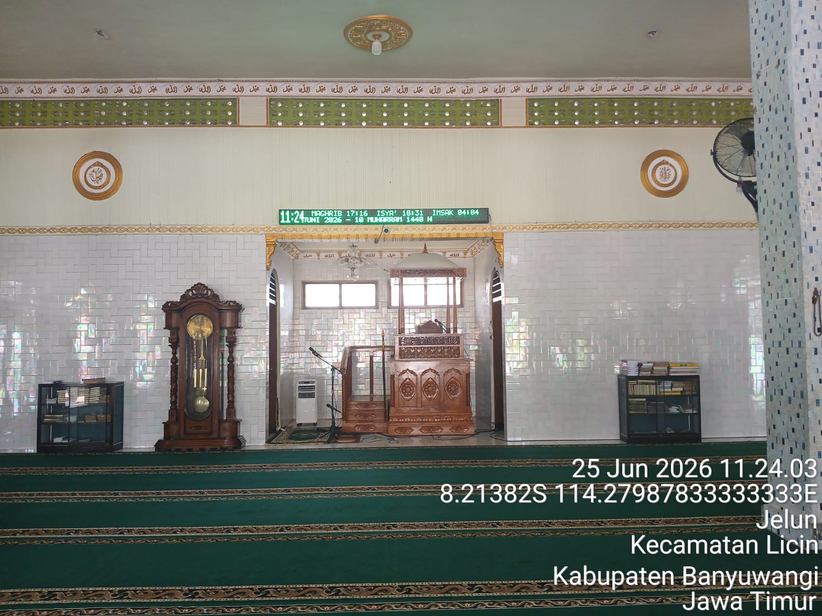 Foto Dalam Masjid (Mimbar/Mihrab) — Baiatuttamam, Jelun, Licin