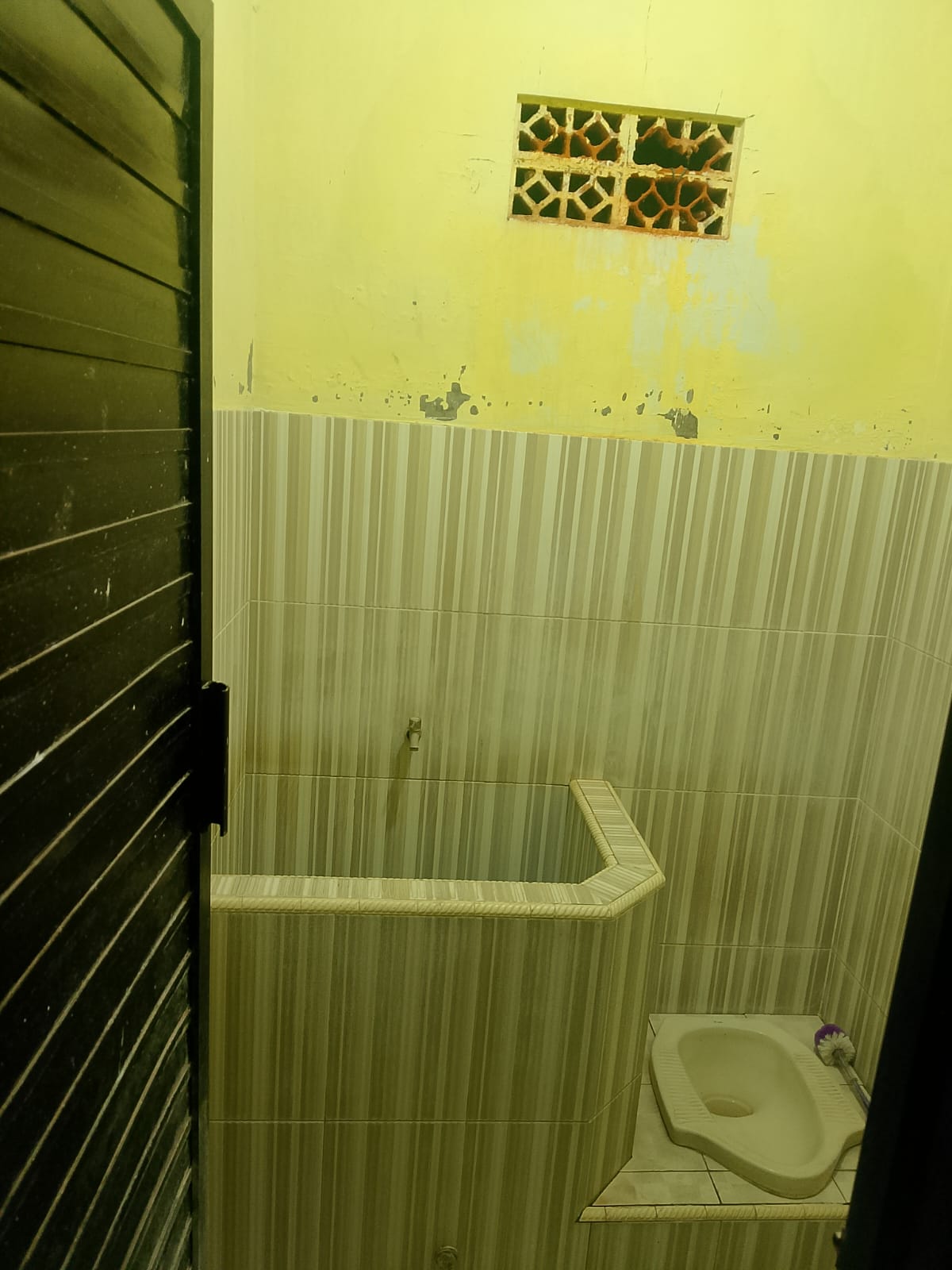 Foto Kamar Mandi/WC — Baitul Muttaqin, Kedayunan, Kabat