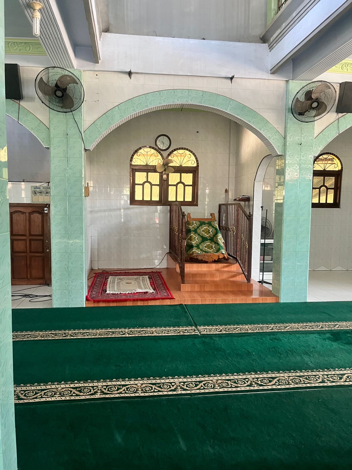 Foto Dalam Masjid (Mimbar/Mihrab) — Al-Manar, Bagorejo, Srono