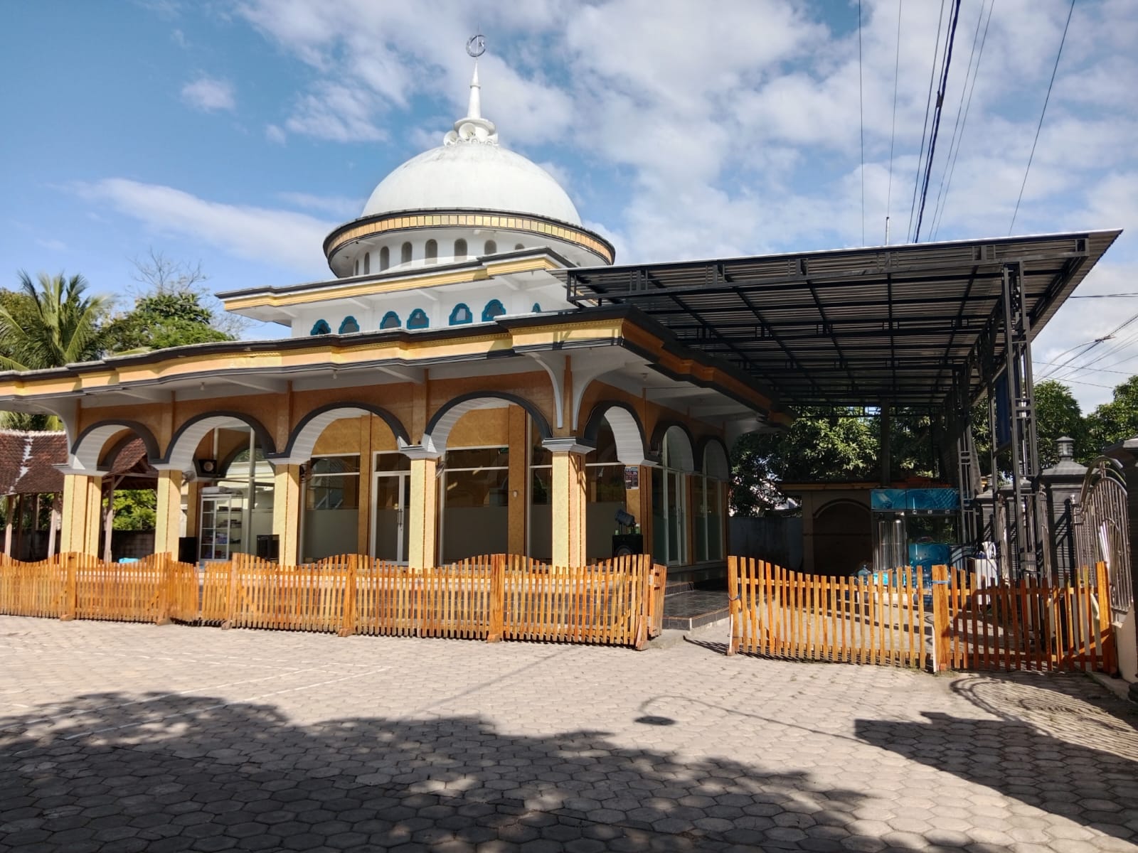 Foto Depan Masjid & Papan Nama — Al Falah, Kalipait, Tegaldlimo