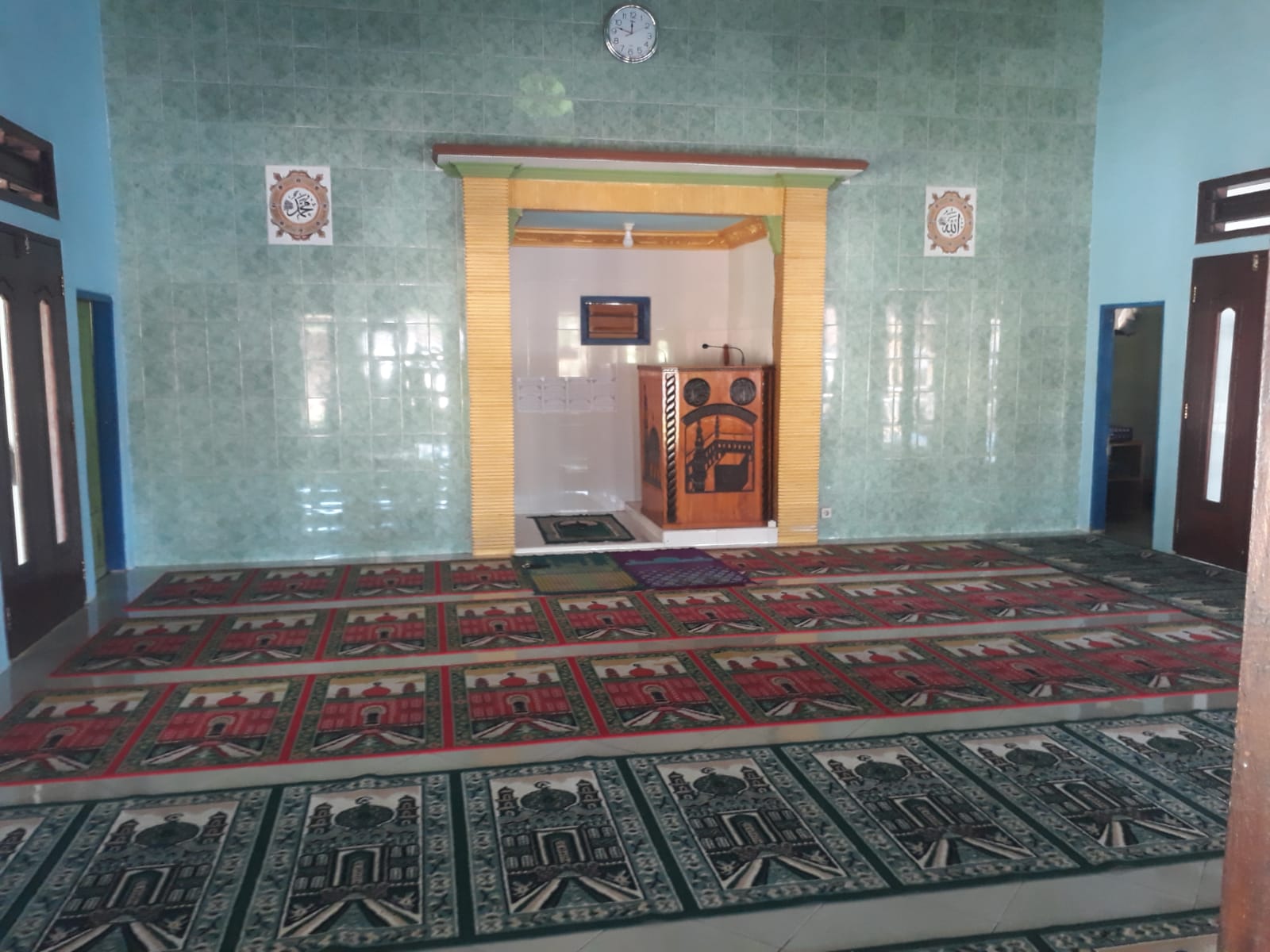 Foto Dalam Masjid (Mimbar/Mihrab) — BAITUS SALAM, Grogol, Giri