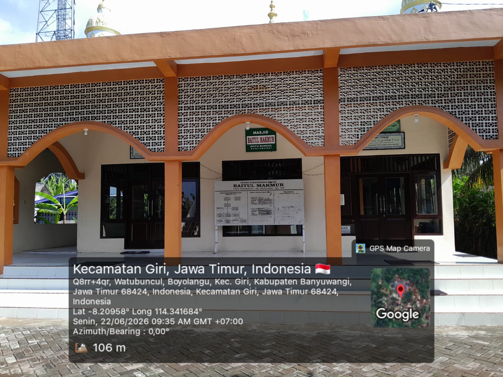 Foto Depan Masjid & Papan Nama — Baitul Makmur, Boyolangu, Giri