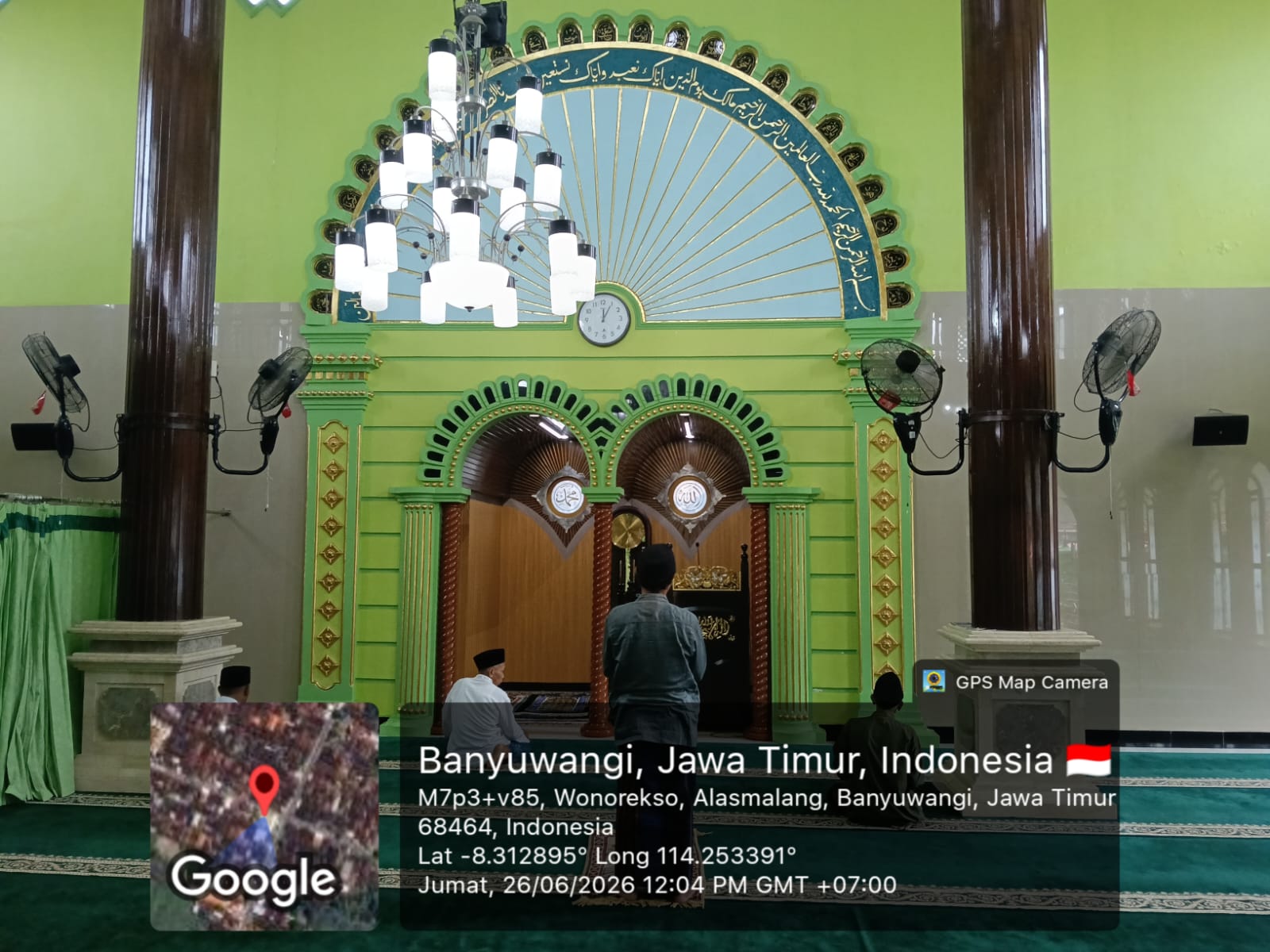 Foto Dalam Masjid (Mimbar/Mihrab) — BAITUL MUTTAQIN SYIH MAULANA ISHAK, Alasmalang, Singojuruh