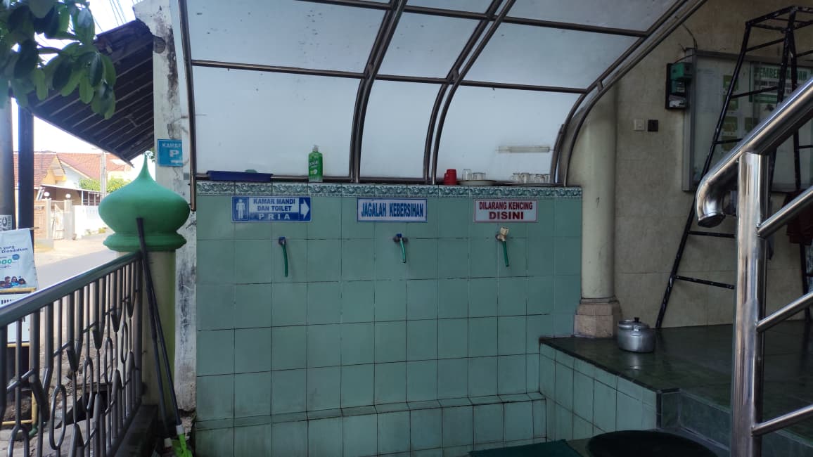 Foto Tempat Wudhu — AL-MUQORROBIN, Singotrunan, Banyuwangi