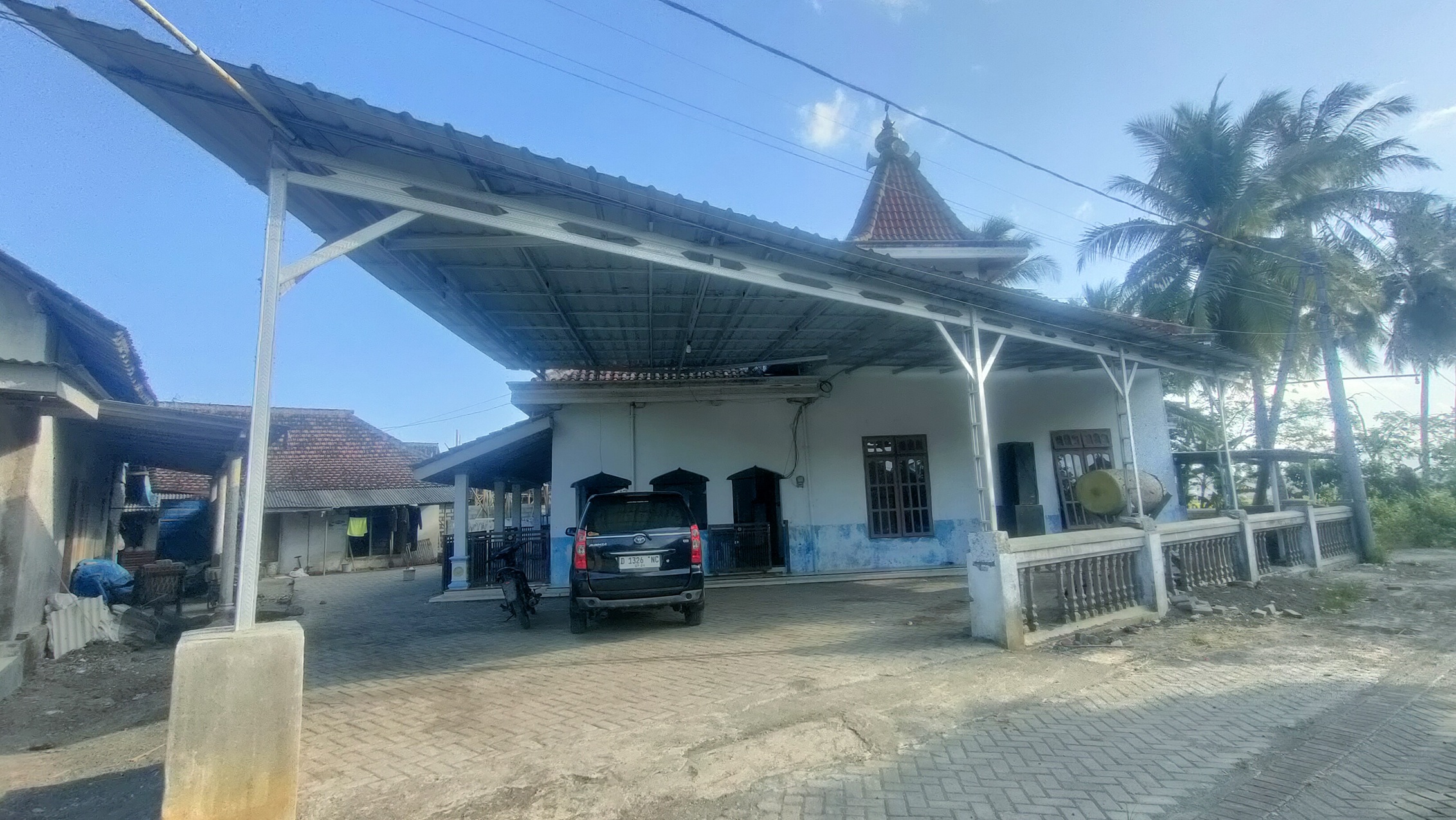 Foto Depan Masjid & Papan Nama — MIFTAHUL HUDA, Buluagung, Siliragung