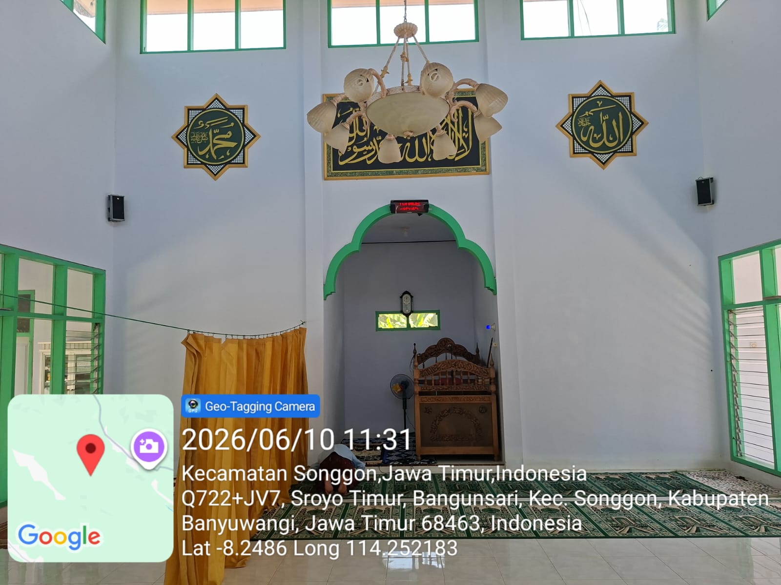 Foto Dalam Masjid (Mimbar/Mihrab) — Darul Huda, Bangunsari, Songgon