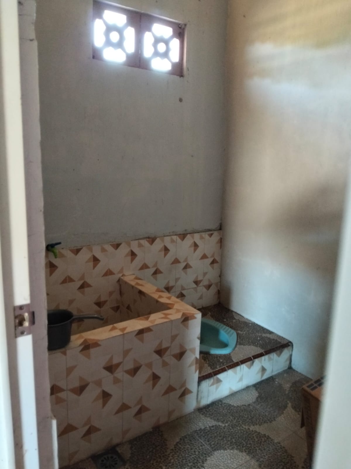 Foto Kamar Mandi/WC — DARUSSAADAH, Blimbingsari, Blimbingsari
