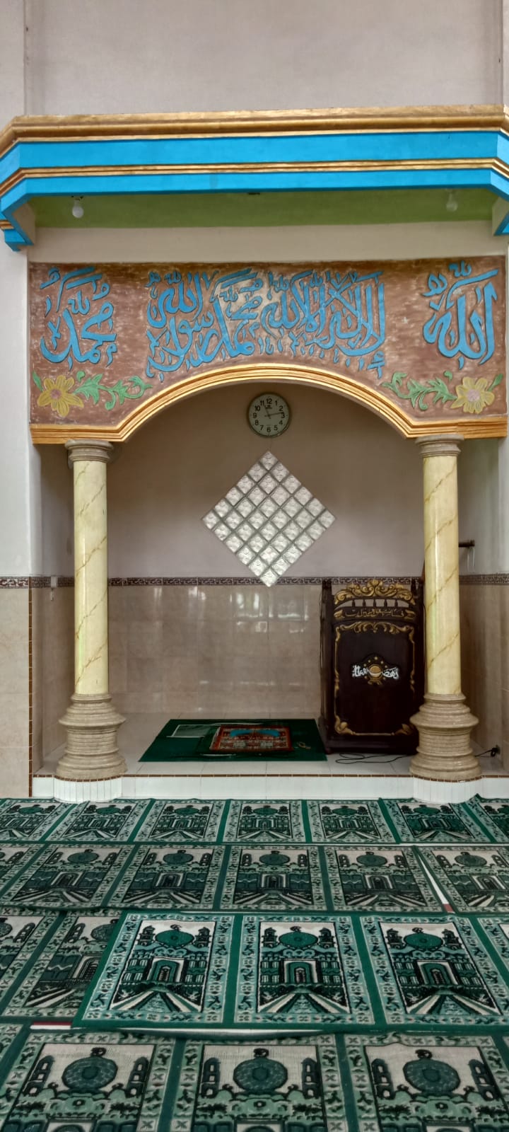 Foto Dalam Masjid (Mimbar/Mihrab) — BAITUN NA'IM, Seneporejo, Siliragung