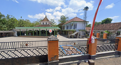 Foto Depan Masjid & Papan Nama — BAITUR ROHIM, Seneporejo, Siliragung