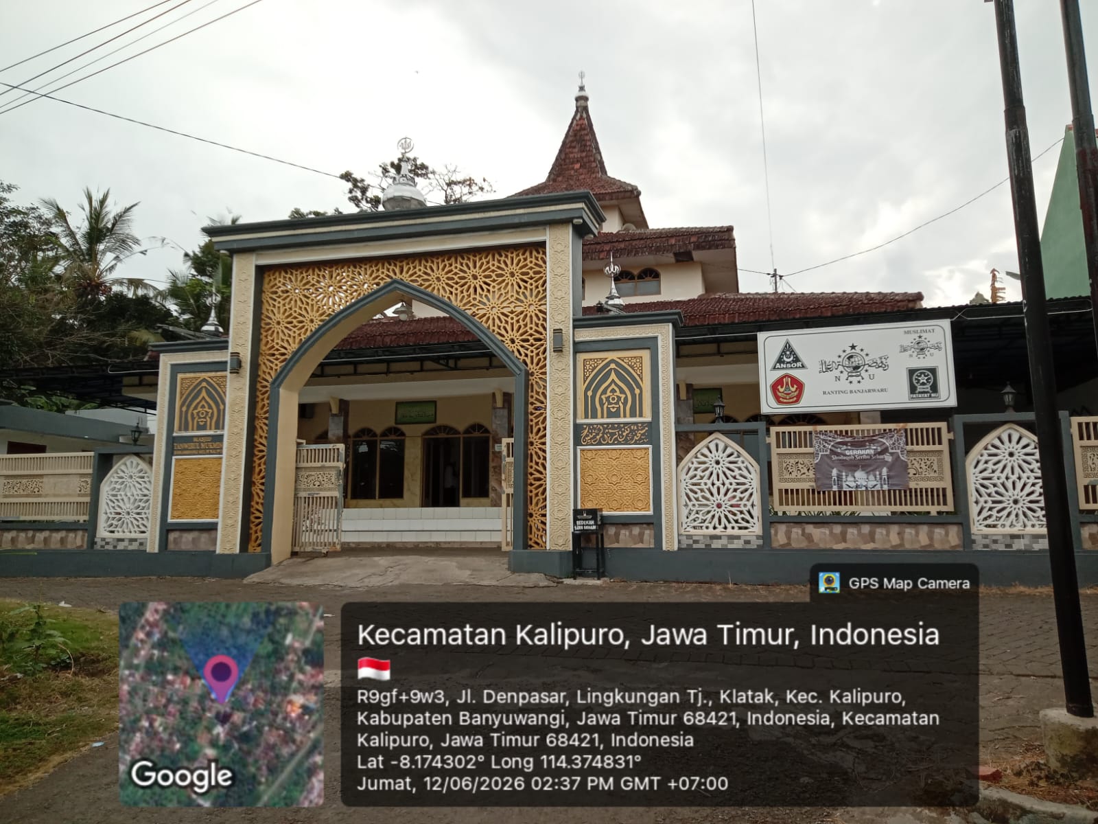Foto Depan Masjid & Papan Nama — TANWIRUL MU'MININ, Kelir, Kalipuro