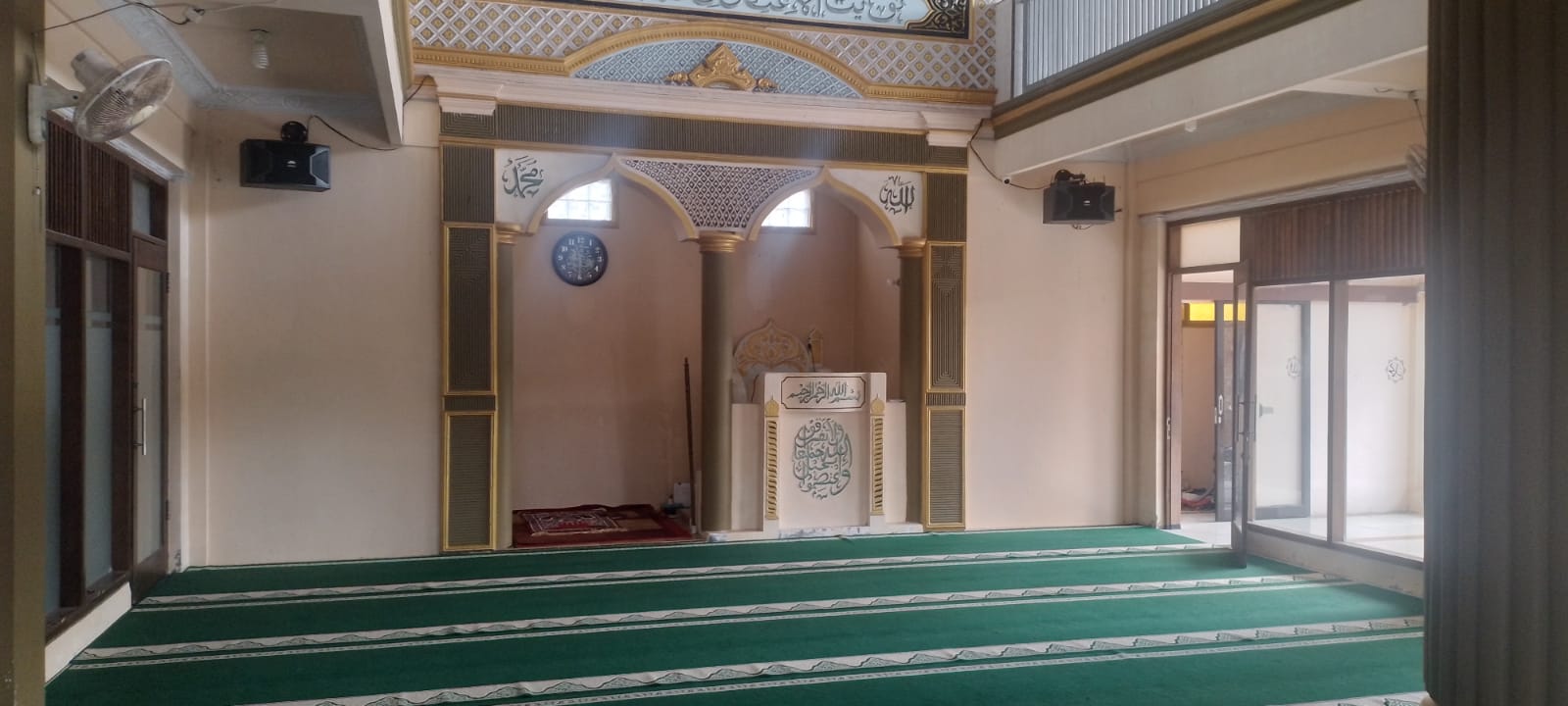 Foto Dalam Masjid (Mimbar/Mihrab) — BAITUR ROHIM, Balak, Songgon