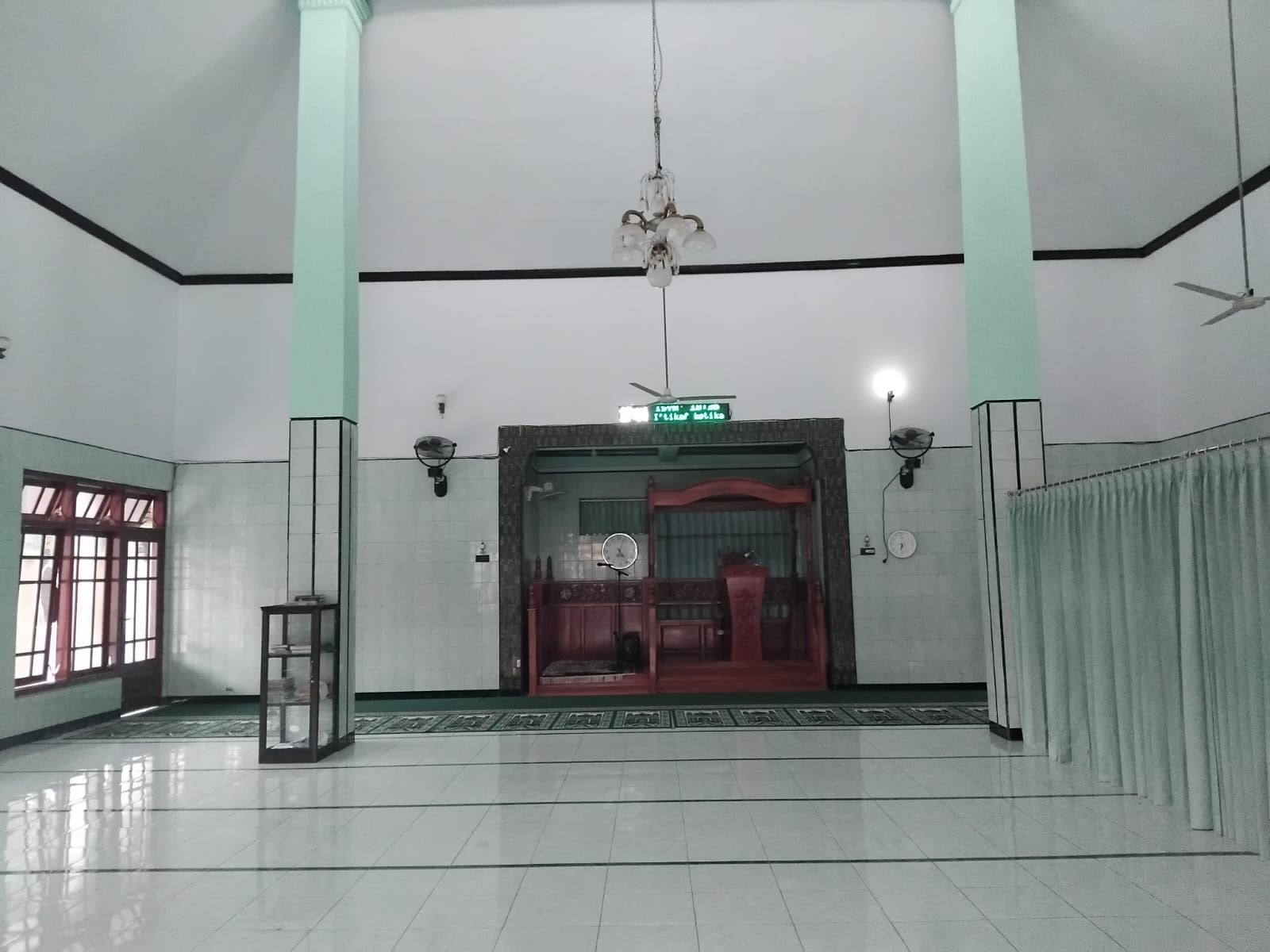 Foto Dalam Masjid (Mimbar/Mihrab) — BAITUS SHOLIHIN, Labanasem, Kabat