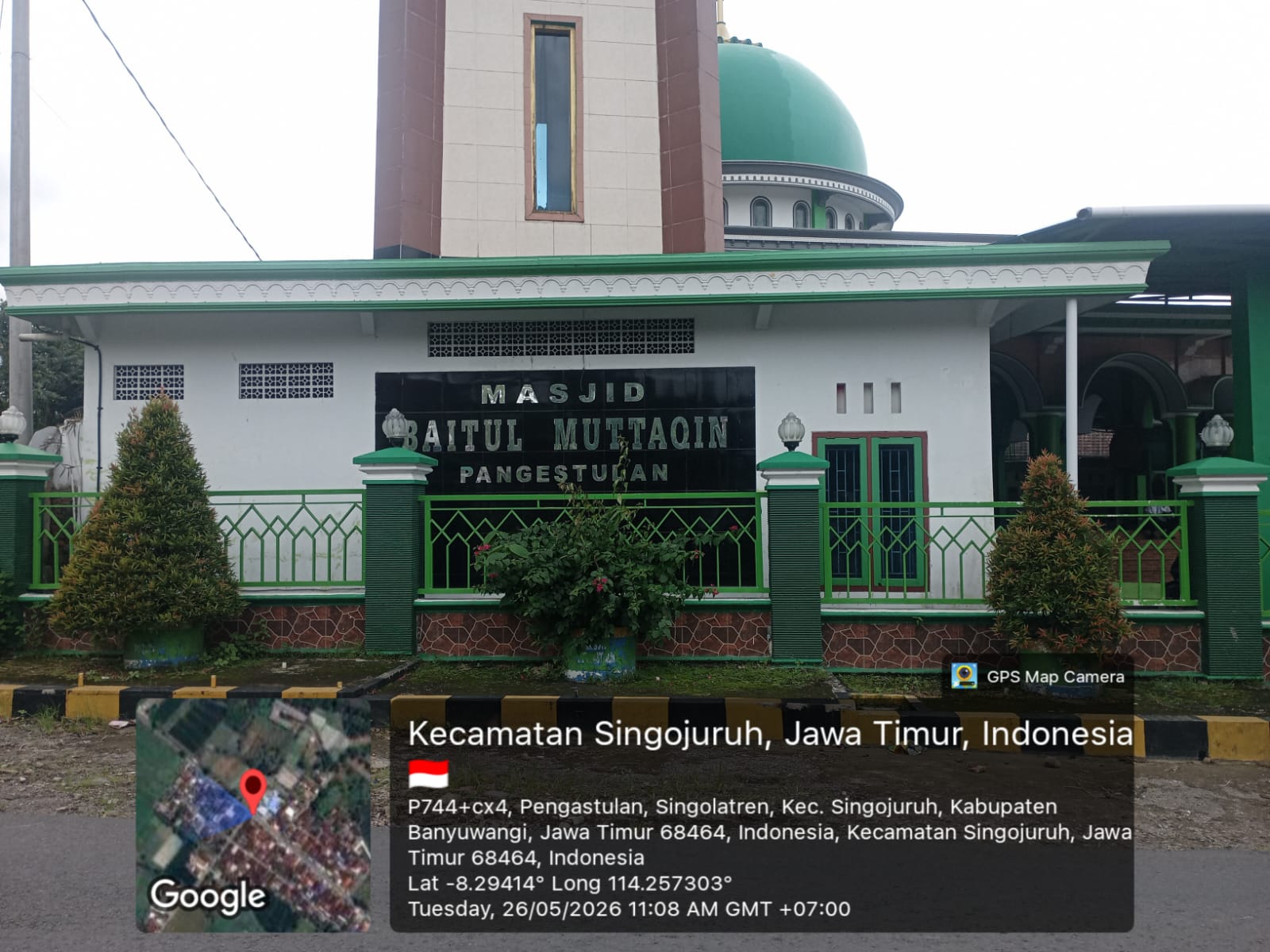 Foto Depan Masjid & Papan Nama — MASJID  BAITUL MUTAQIN, Singolatren, Singojuruh