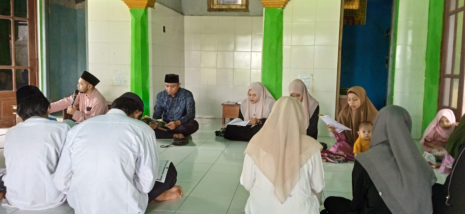 Foto Dalam Masjid (Mimbar/Mihrab) — RODLIMAN BABURRIDLO, Pengatigan, Rogojampi