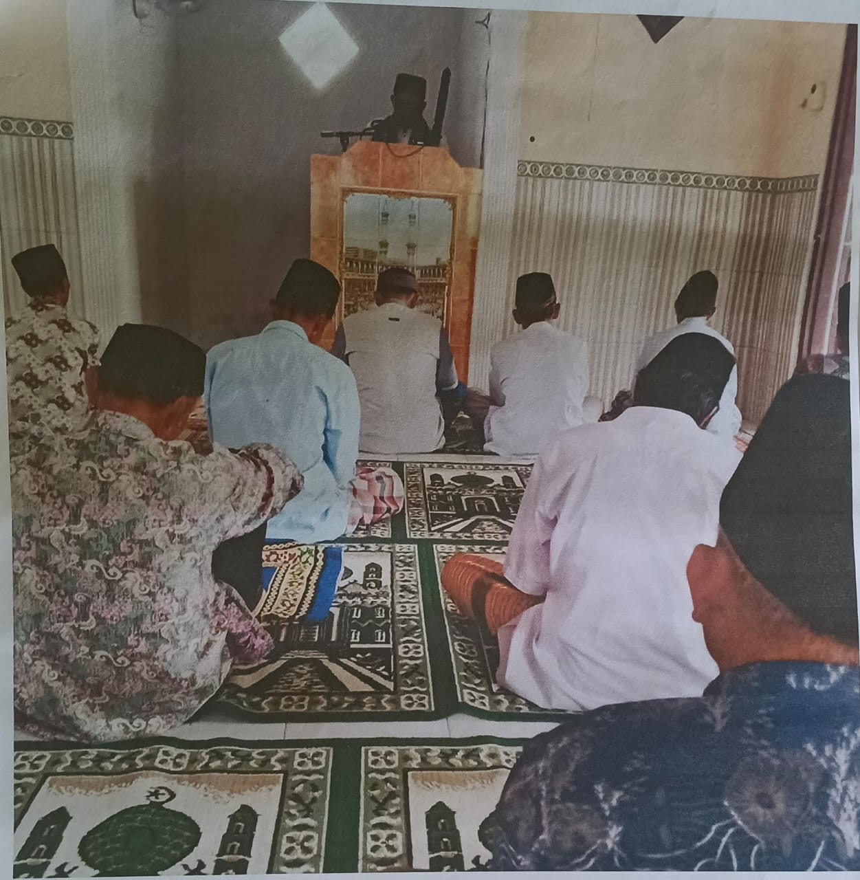 Foto Dalam Masjid (Mimbar/Mihrab) — BAITUN NUR, Bulurejo, Purwoharjo