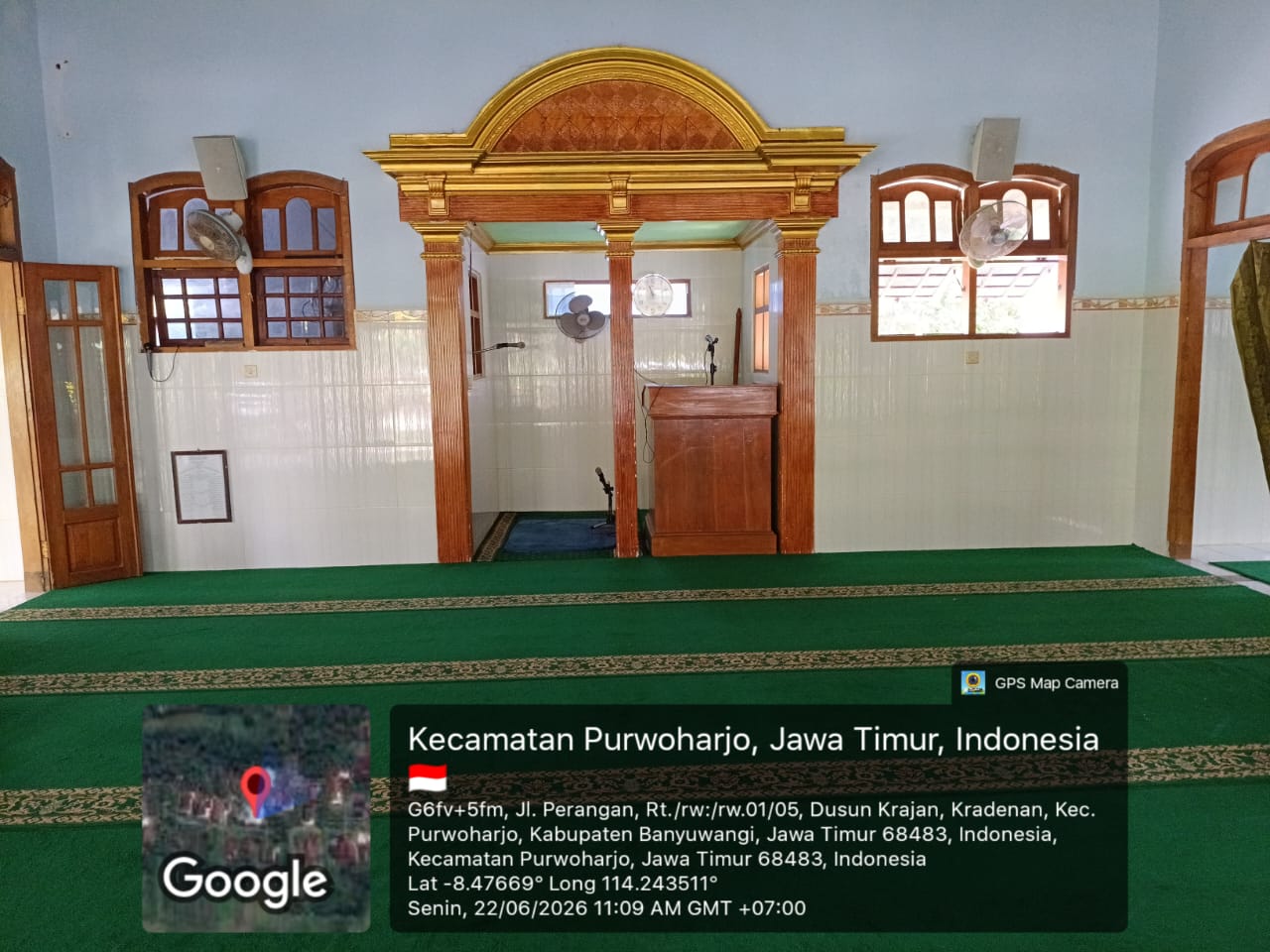 Foto Dalam Masjid (Mimbar/Mihrab) — Inhadlut Tholibin, Kradenan, Purwoharjo